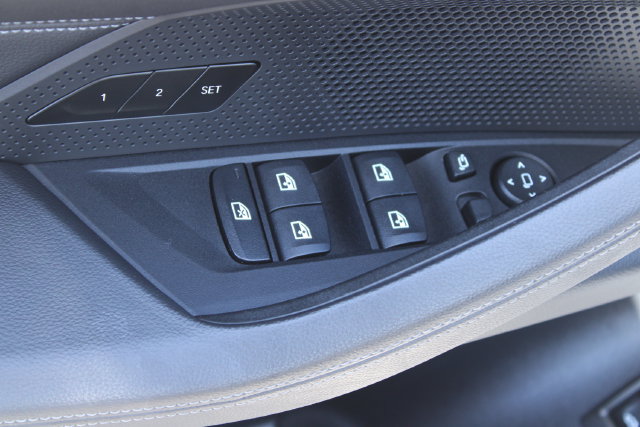 Used 2025 BMW i4 eDrive40 RWD image 12