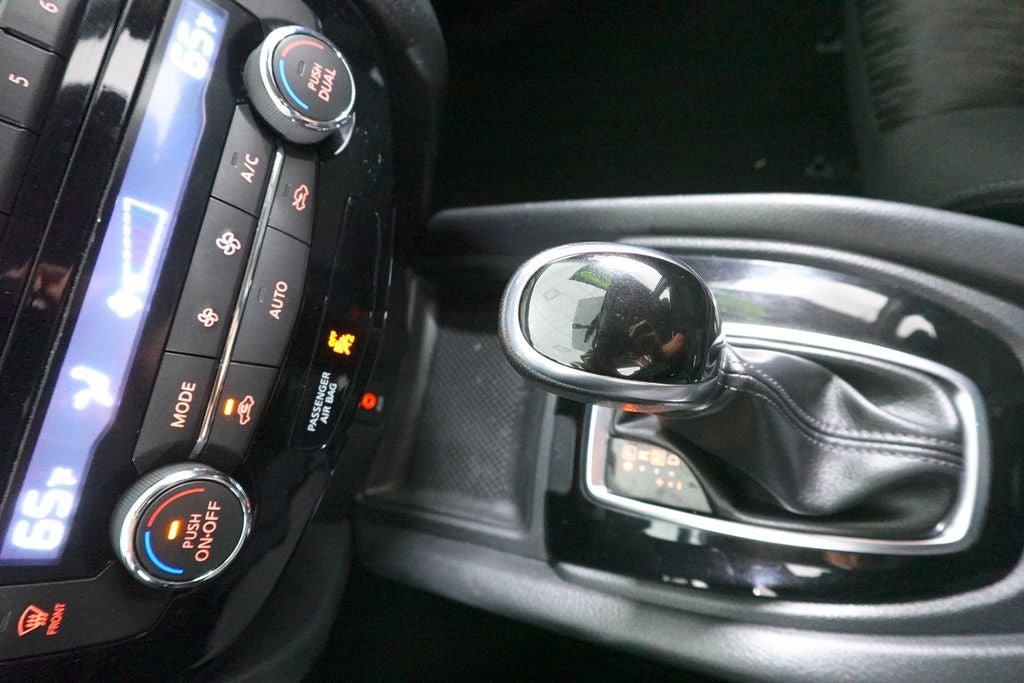 Used 2017 Nissan Rogue SV image 20