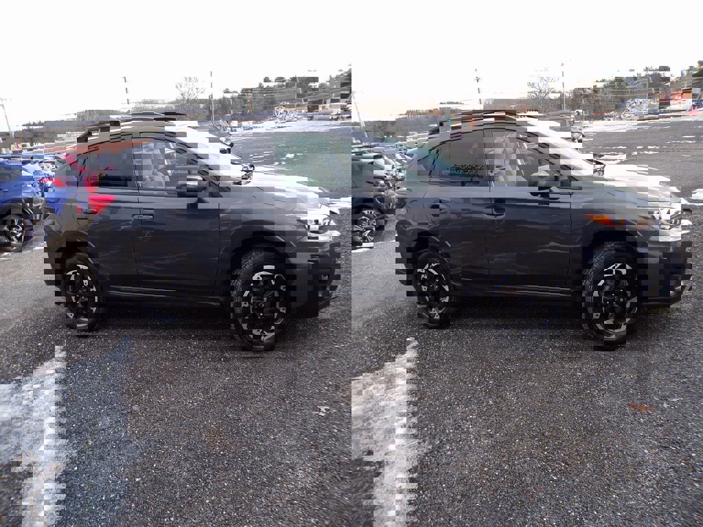 Used 2023 Subaru Crosstrek 2.0i Premium image 6