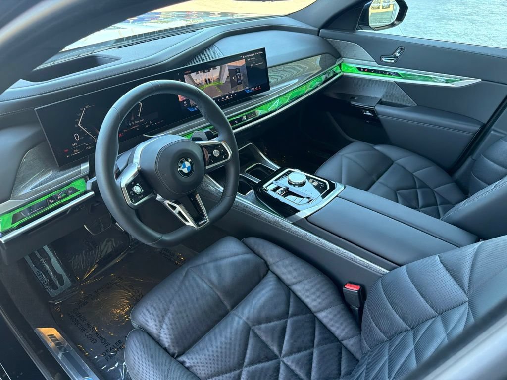 Used 2023 BMW 740i RWD image 9
