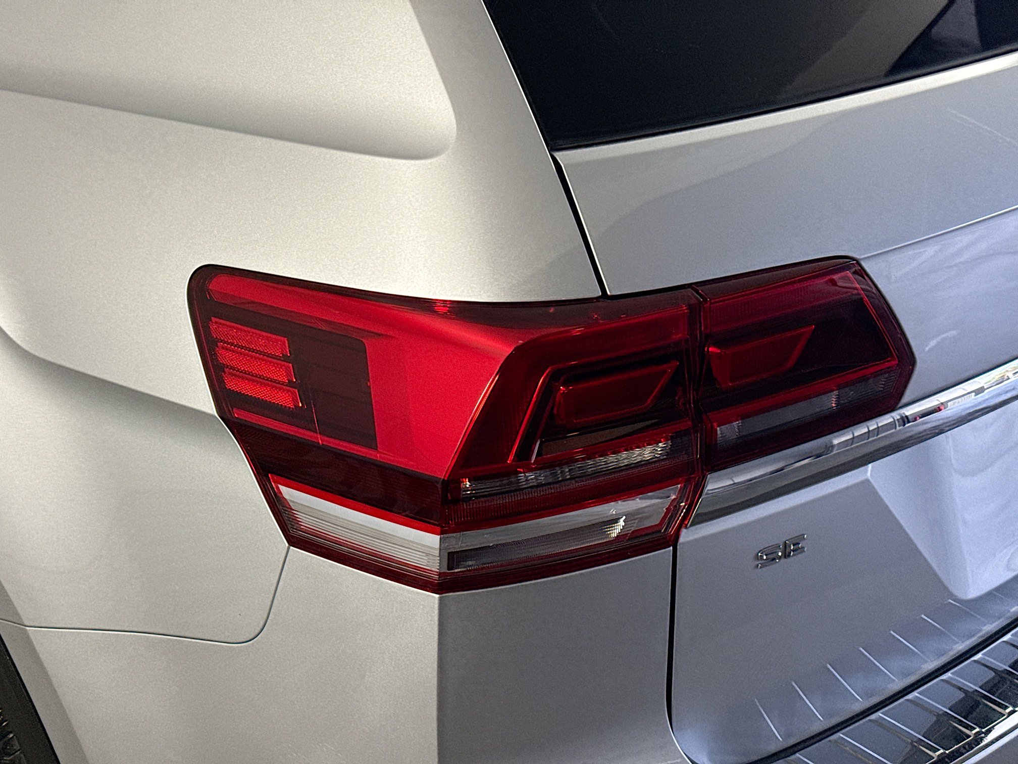 Used 2019 Volkswagen Atlas SE image 36