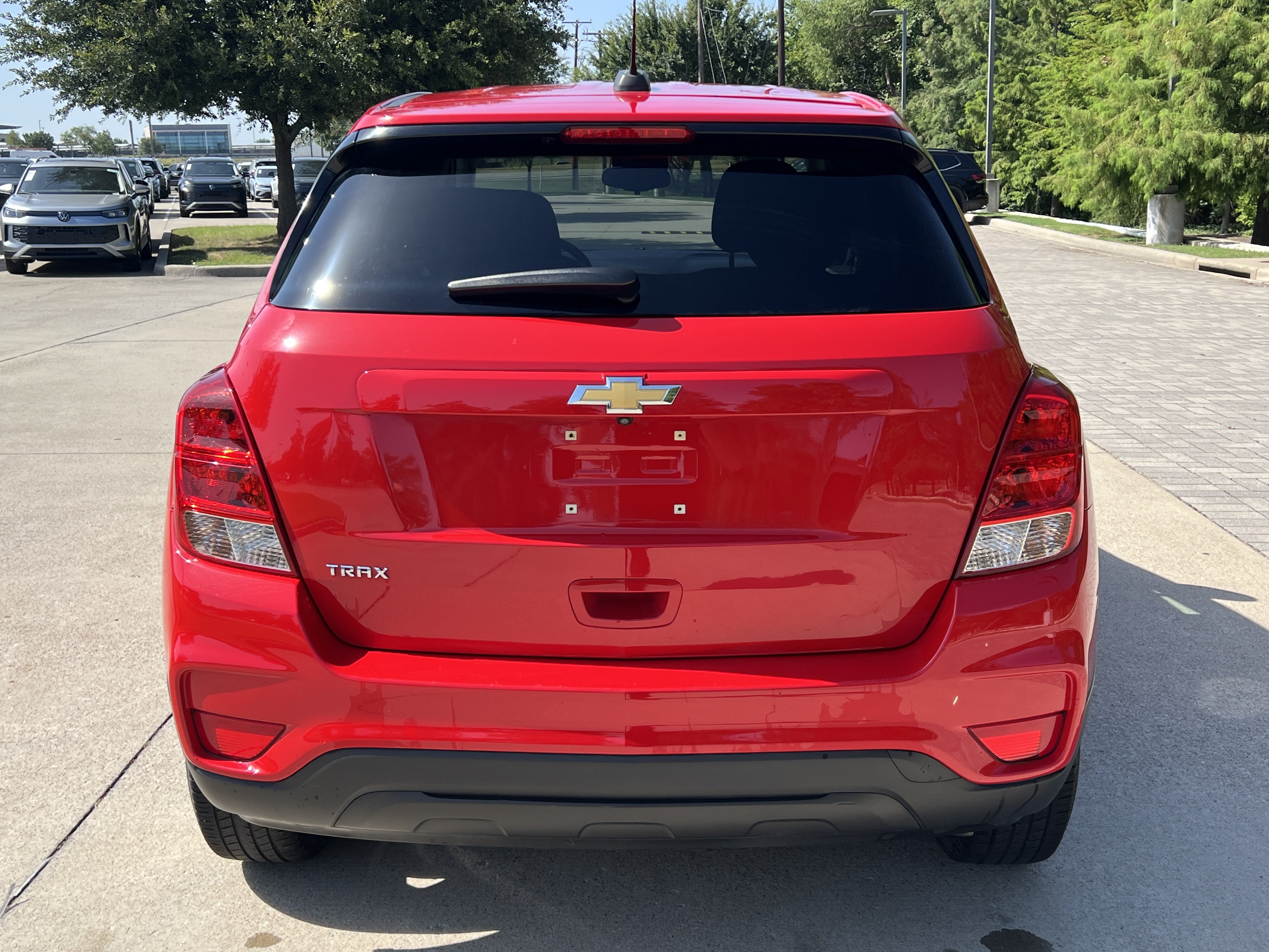 Used 2020 Chevrolet Trax LS w/ Tint and Cruise Package FWD image 8