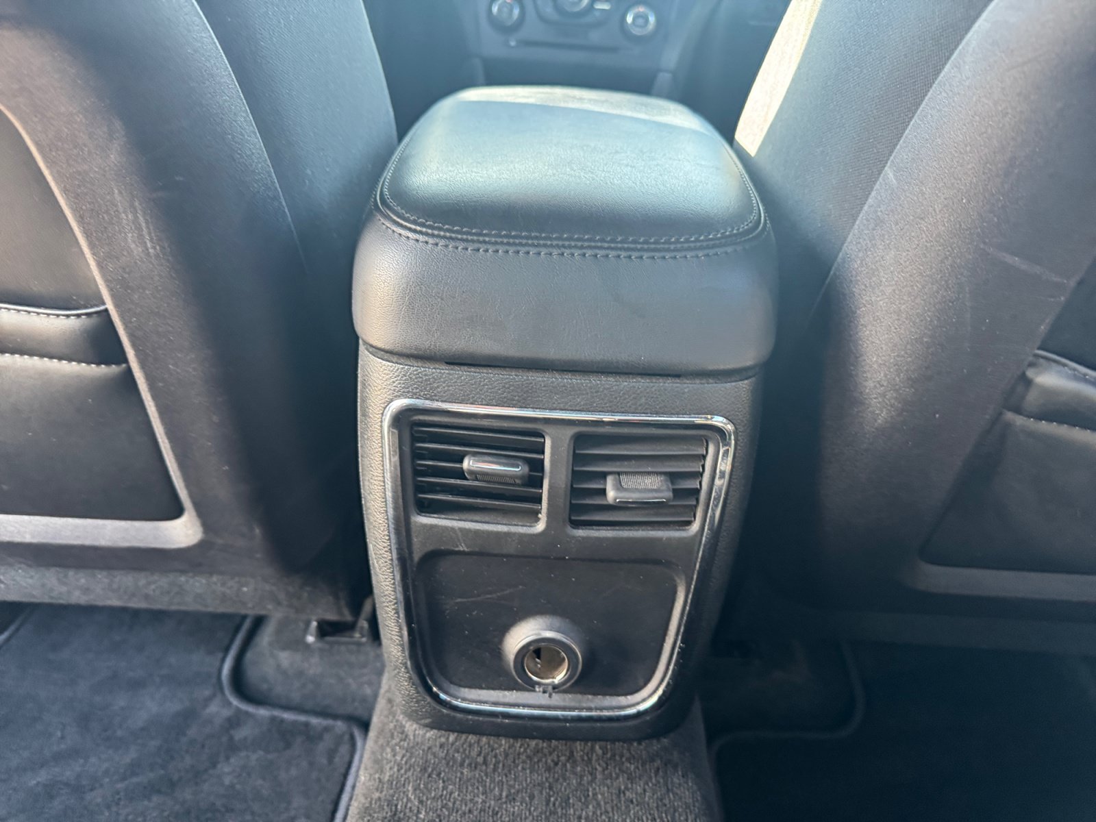 Used 2013 Dodge Charger SXT w/ Blacktop Pkg RWD image 27