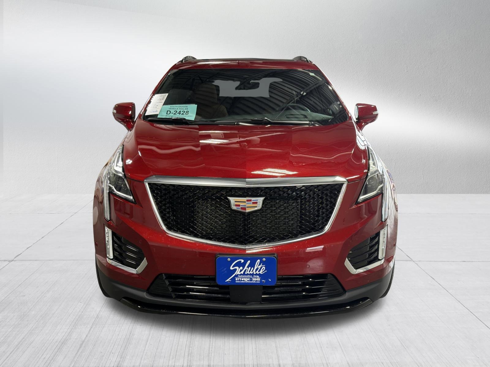 Used 2025 Cadillac XT5 Sportv w/ Technology Package AWD/4WD image 2