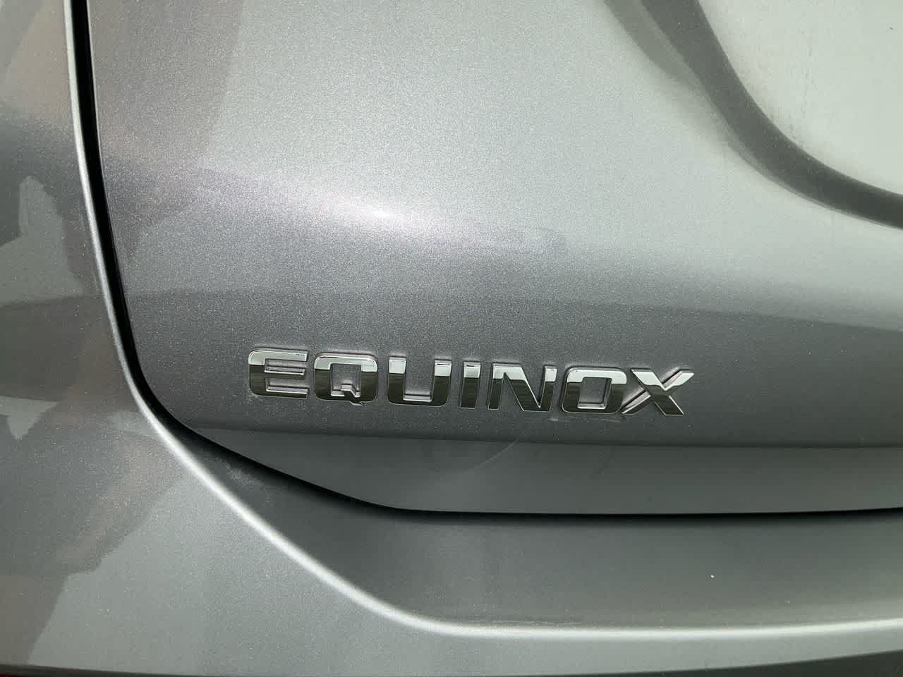 Used 2024 Chevrolet Equinox LT FWD image 11