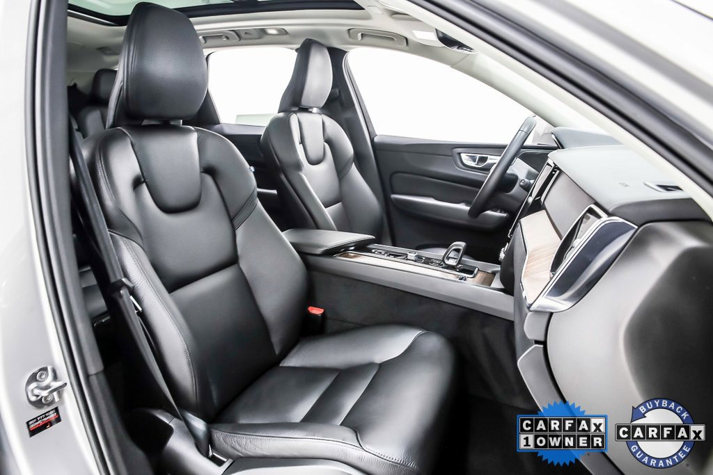 Used 2022 Volvo XC60 T8 Inscription Expression w/ Advanced Package image 34