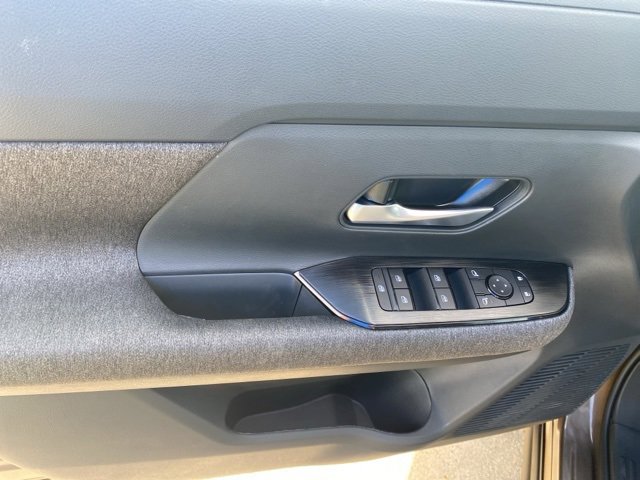 New 2026 Nissan Kicks SV w/ SV Premium Package image 17