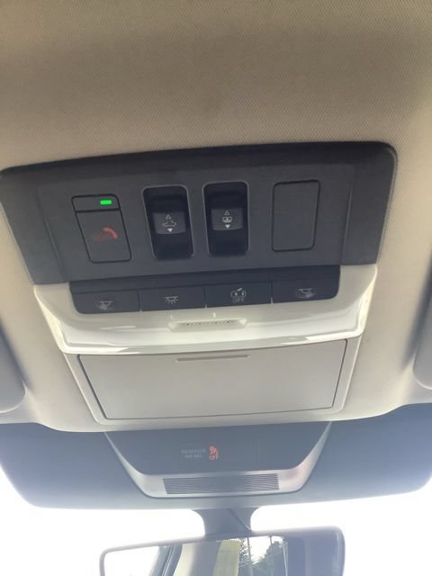 Used 2024 Nissan Pathfinder Platinum w/ Cargo Package AWD/4WD image 33
