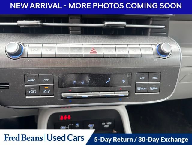 Certified 2024 Hyundai Kona SEL AWD/4WD image 12