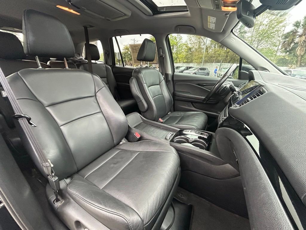 Used 2019 Honda Pilot Touring image 27