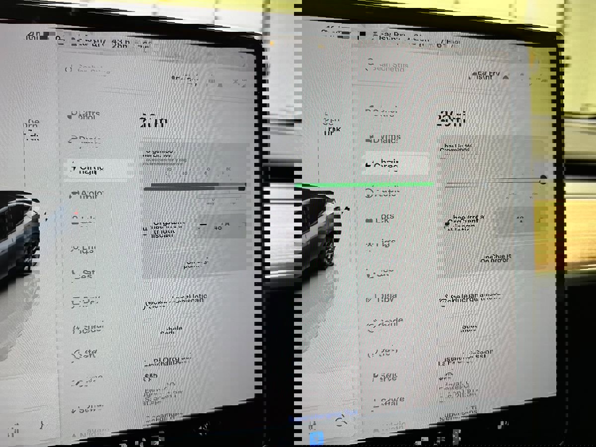 Used 2023 Tesla Model Y Long Range image 31