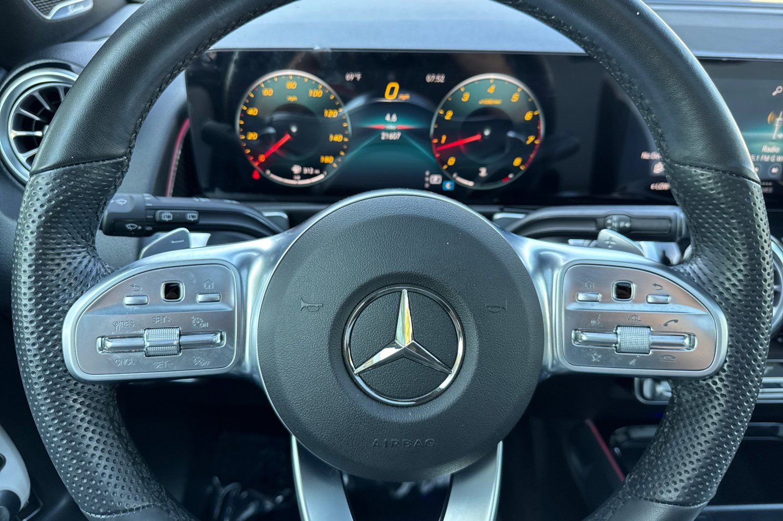 Certified 2022 Mercedes-Benz GLB 250 image 22