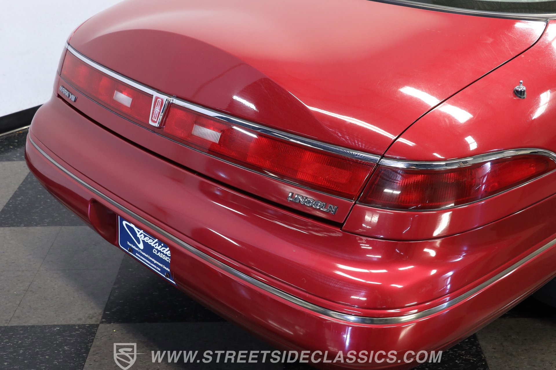 Used 1993 Lincoln Mark VIII image 24