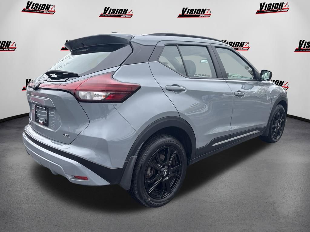 Used 2024 Nissan Kicks SR w/ SR Premium Package FWD image 5
