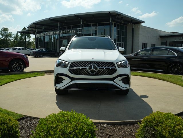 Certified 2025 Mercedes-Benz GLE 450 GLE 450 image 2
