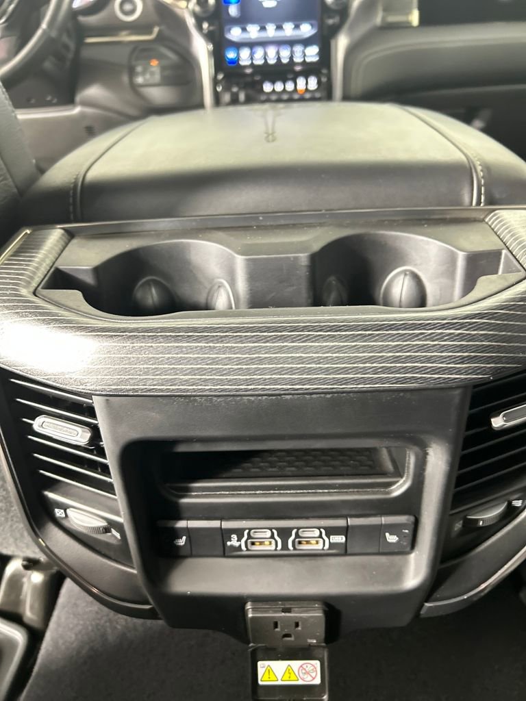 Used 2020 RAM 3500 Limited w/ Max Tow Package image 21