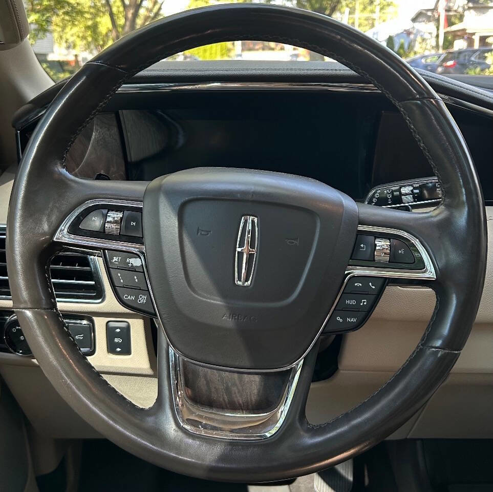 Used 2018 Lincoln Navigator Reserve w/ Technology Package image 11