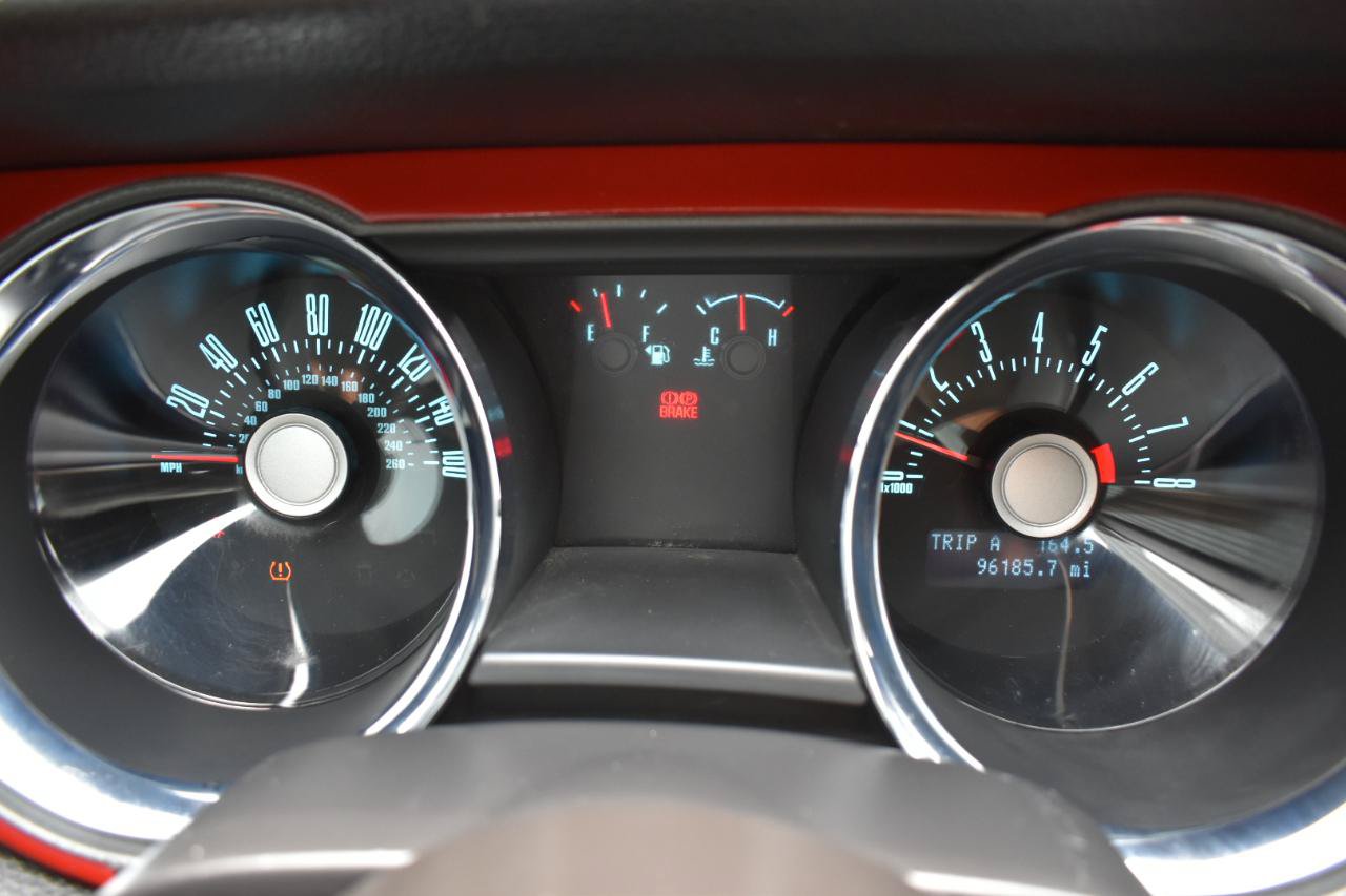 Used 2011 Ford Mustang GT RWD image 13