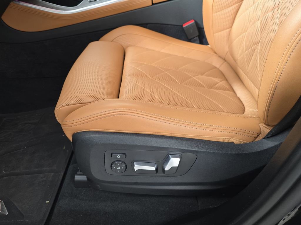 Certified 2024 BMW X5 xDrive40i w/ Premium Package image 32