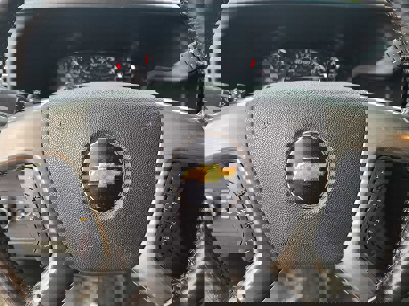 Used 2017 Chevrolet Express 2500 image 25