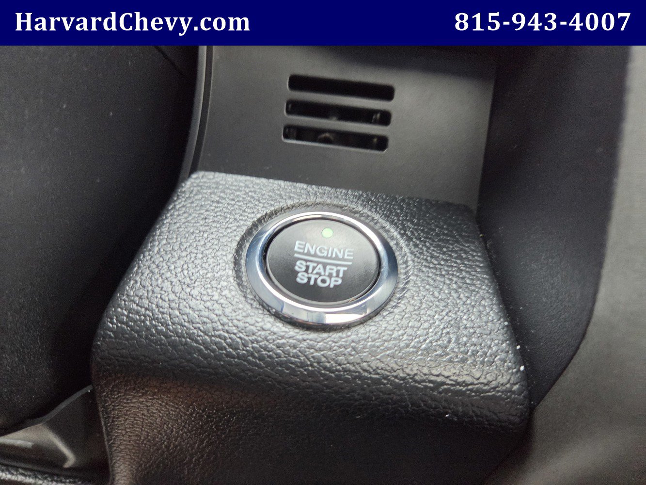 Used 2020 Ford Expedition XLT w/ Equipment Group 202A AWD/4WD image 23
