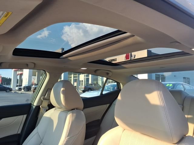 Used 2020 Nissan Maxima 3.5 SL w/ Floor Mat Group FWD image 15