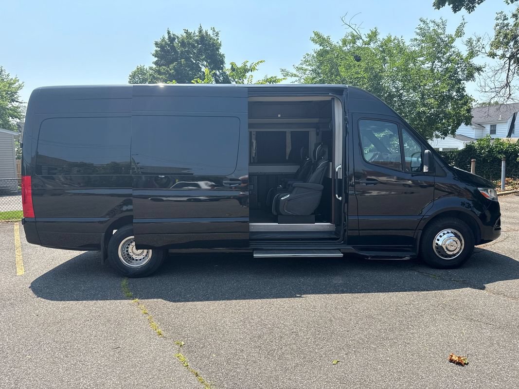 Used 2021 Mercedes-Benz Sprinter 3500 image 20
