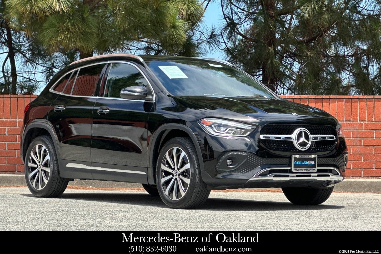 Certified 2023 Mercedes-Benz GLA 250 w/ Premium Package image 1