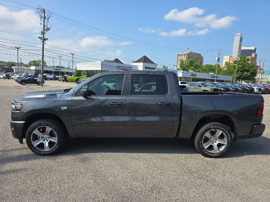 New 2026 RAM 1500 Express AWD/4WD image 6