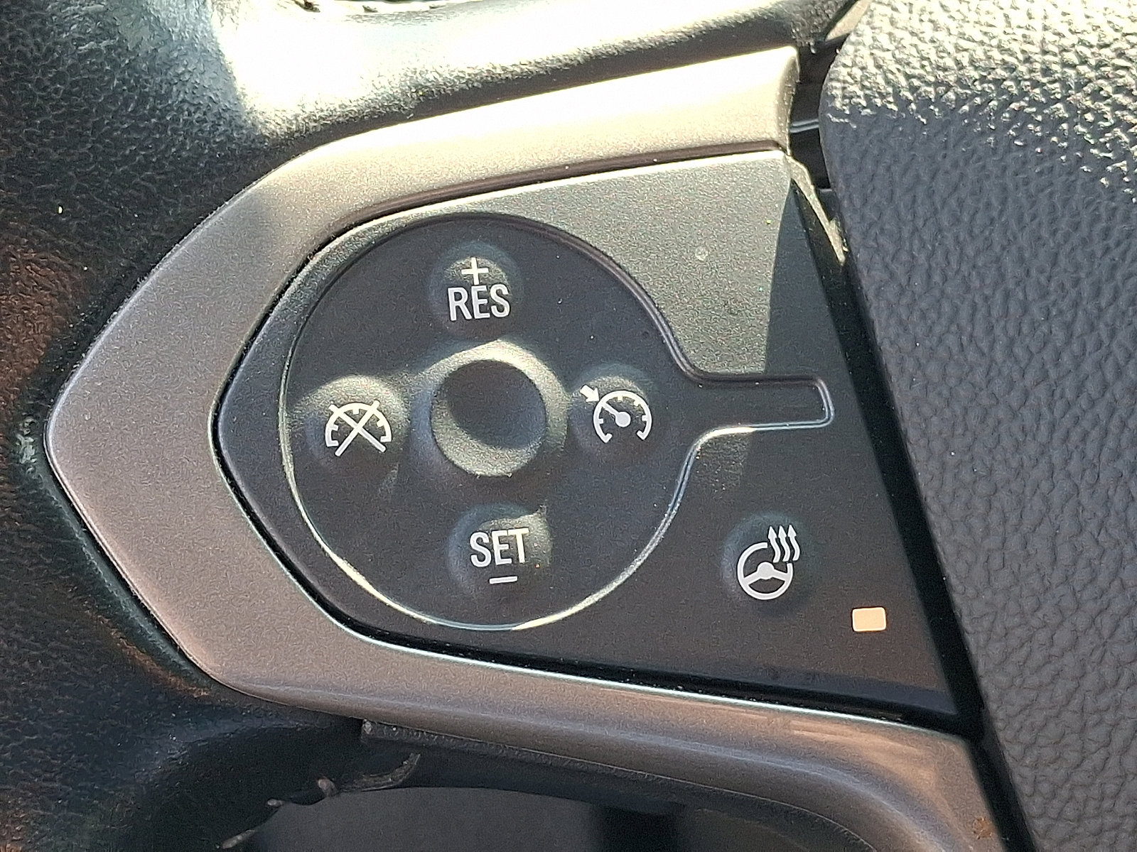 Used 2019 Chevrolet Colorado Z71 w/ Z71 Midnight Edition AWD/4WD image 22