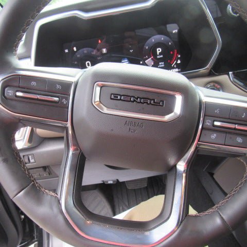 Used 2025 GMC Canyon Denali AWD/4WD image 24