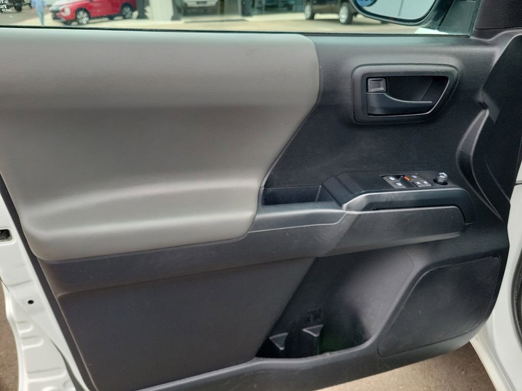 Used 2021 Toyota Tacoma SR image 11