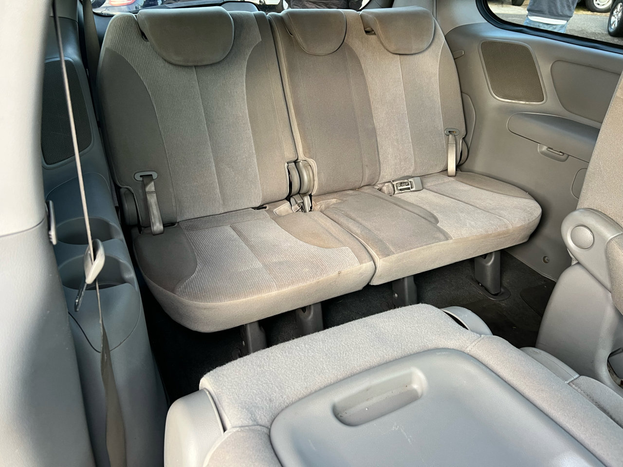 Used 2012 Kia Sedona LX image 18