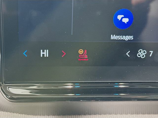 New 2025 Ford Expedition Active image 21