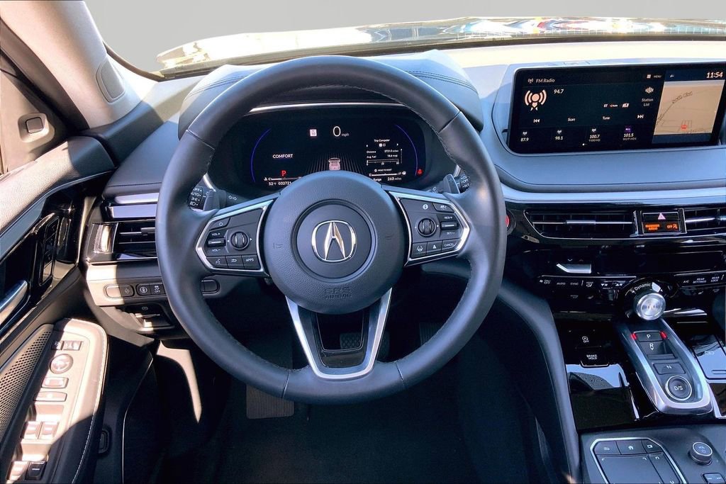 Used 2023 Acura MDX Technology image 8