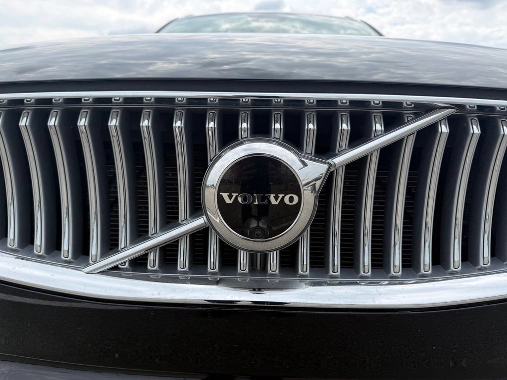 Used 2023 Volvo XC90 B6 Ultimate AWD/4WD image 18