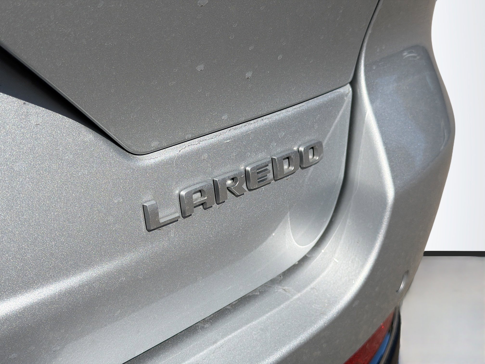 Used 2025 Jeep Grand Cherokee Laredo X image 11