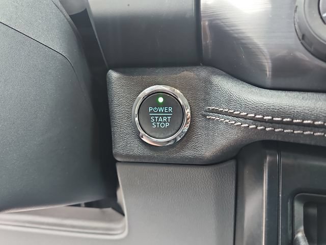 Certified 2025 Ford F150 Lightning Flash AWD/4WD image 20