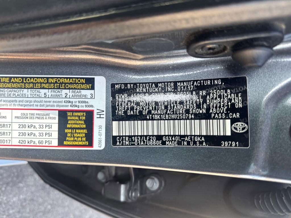 Used 2017 Toyota Avalon XLE Premium image 31