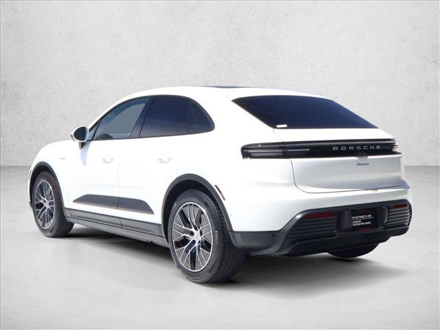 Used 2025 Porsche Macan Electric RWD image 3