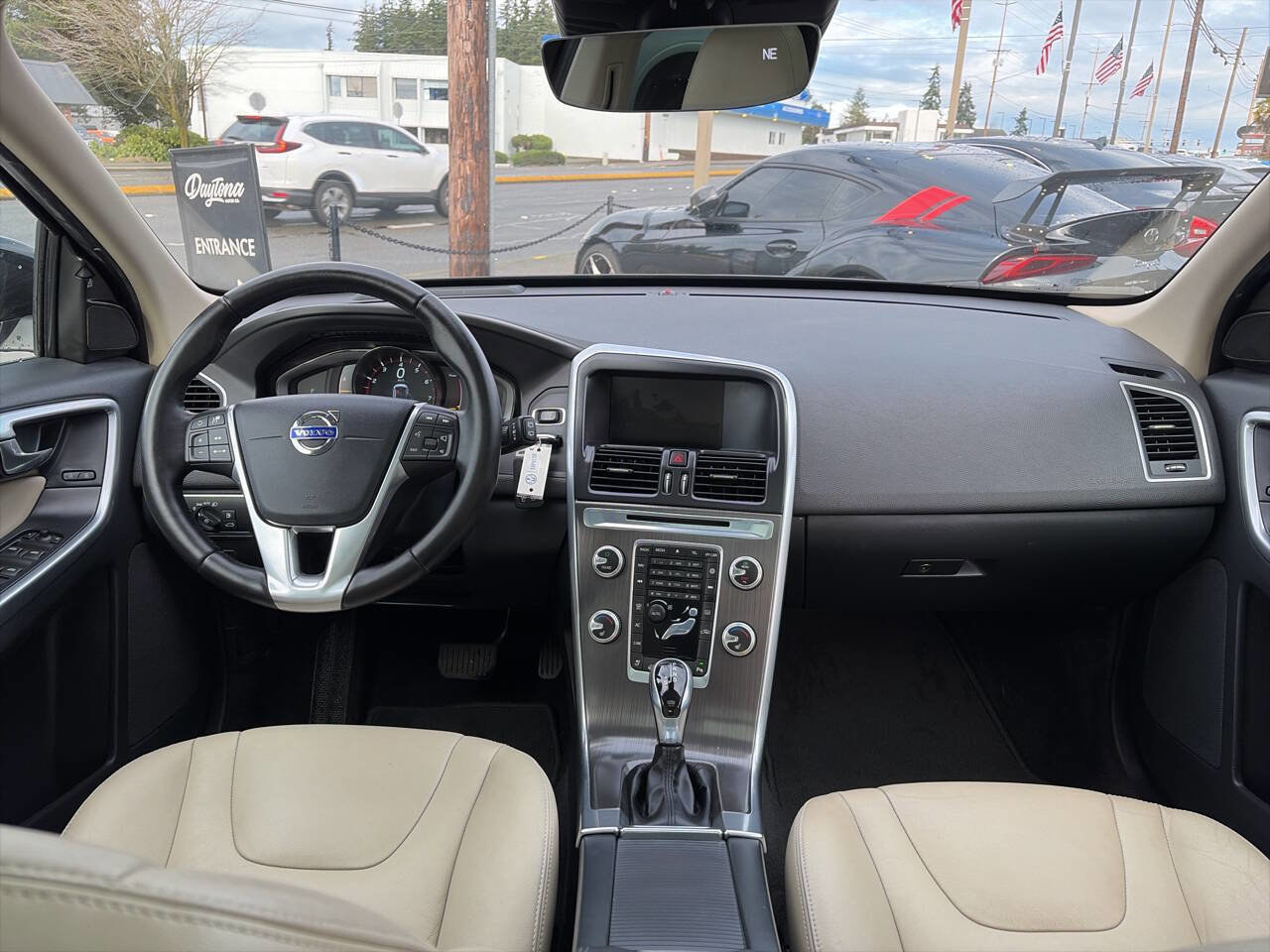 Used 2016 Volvo XC60 T5 Premier image 24