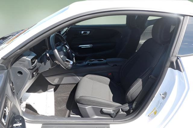 Used 2026 Ford Mustang Coupe image 13