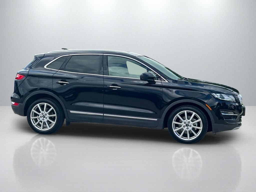 Used 2019 Lincoln MKC Reserve w/ MKC Climate Package FWD image 4