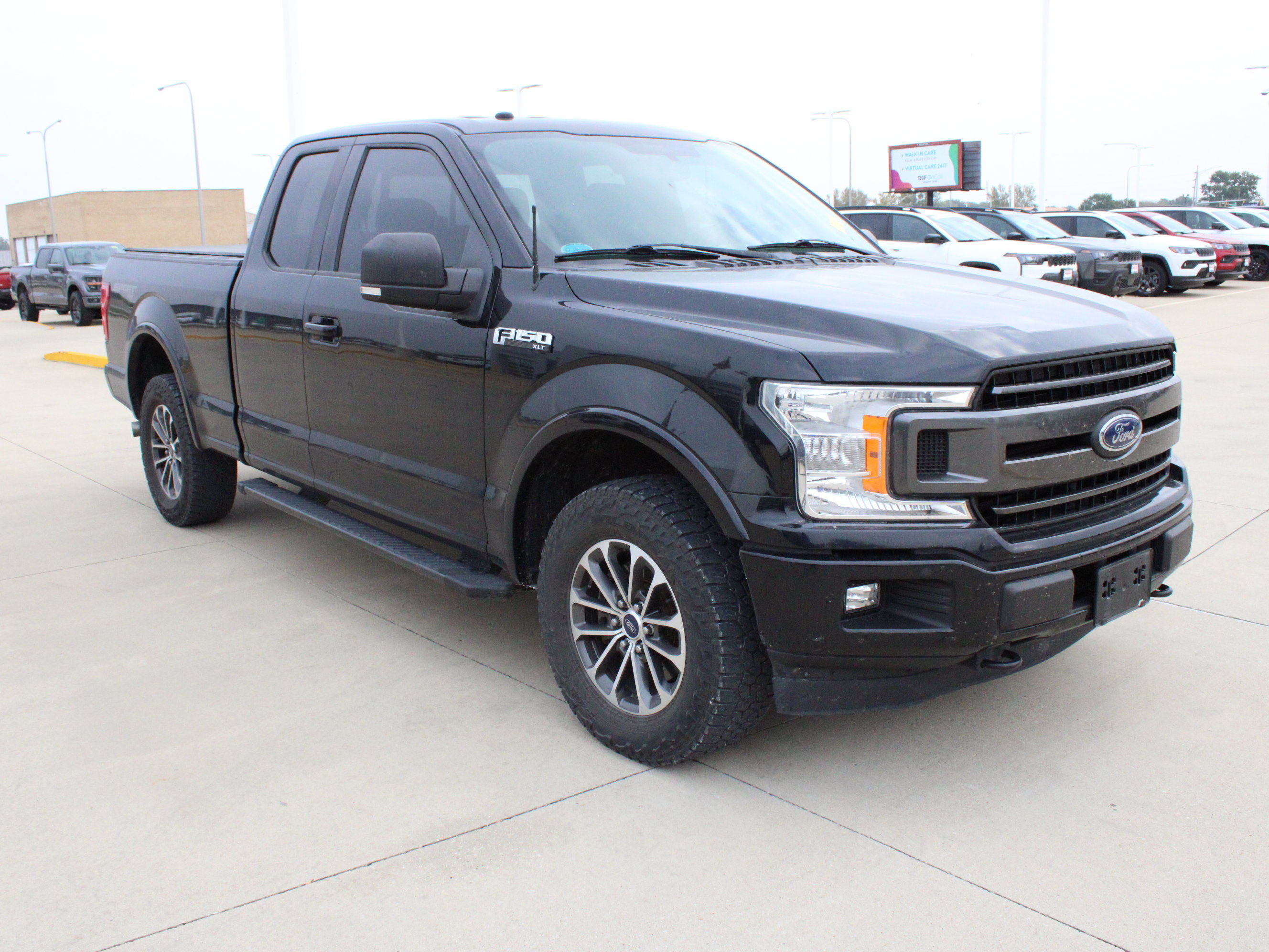 Used 2018 Ford F150 XLT w/ Equipment Group 302A Luxury AWD/4WD image 7