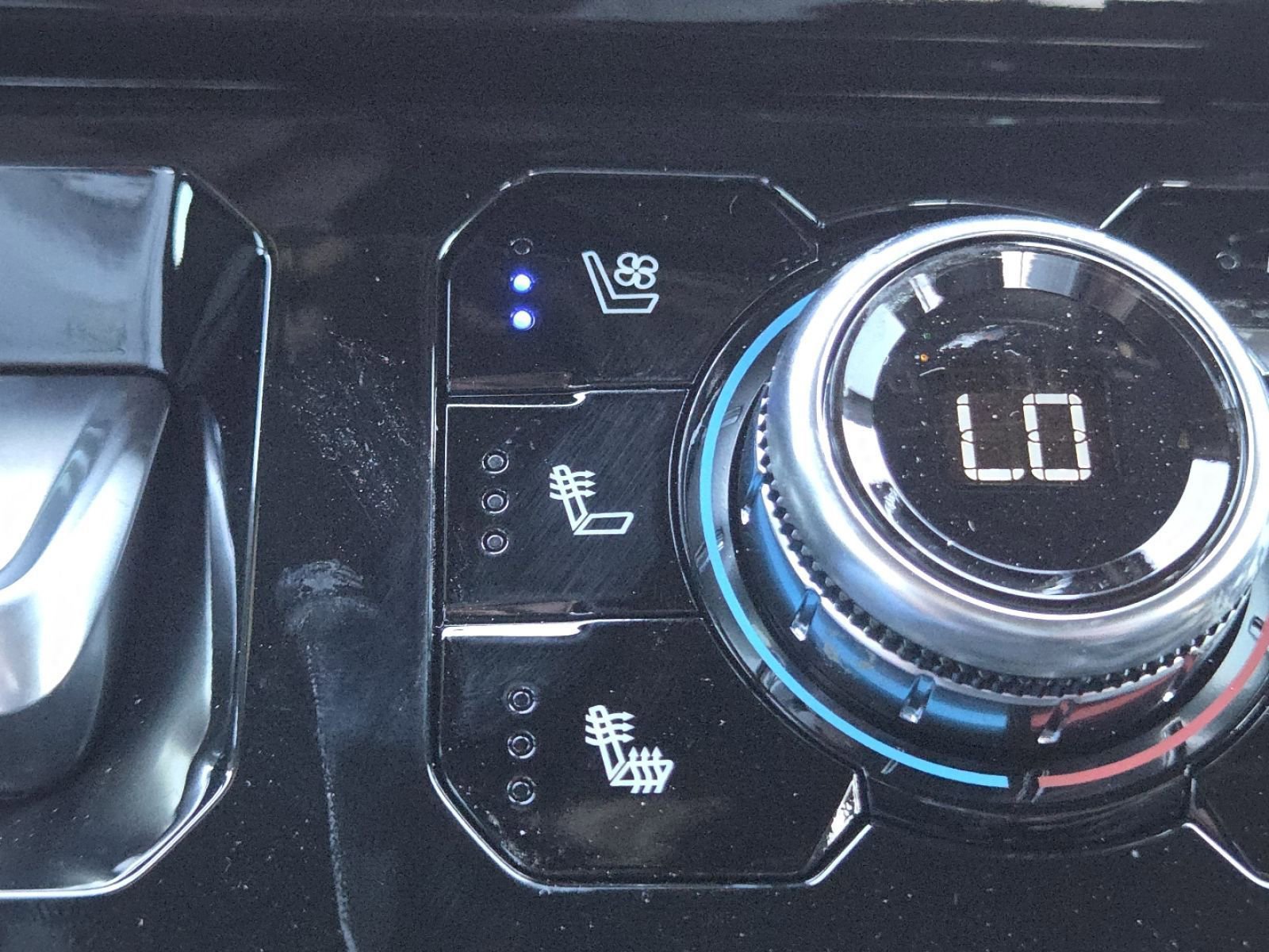 New 2026 GMC Sierra 2500 AT4 w/ AT4 Premium Plus Package image 7