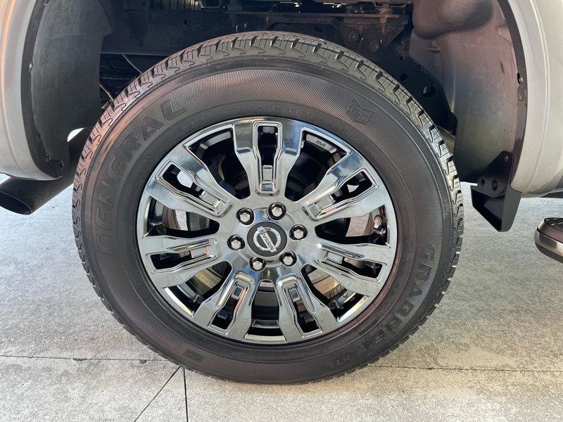 Used 2016 Nissan Titan Platinum Reserve image 19