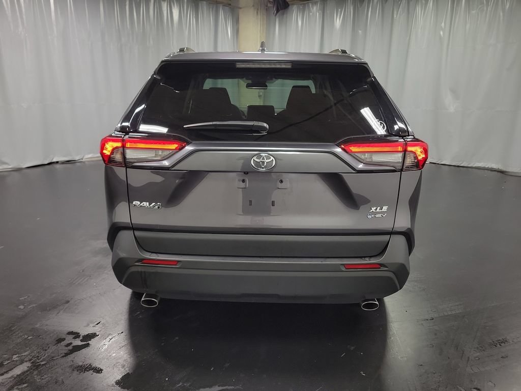 Used 2025 Toyota RAV4 XLE AWD/4WD image 7