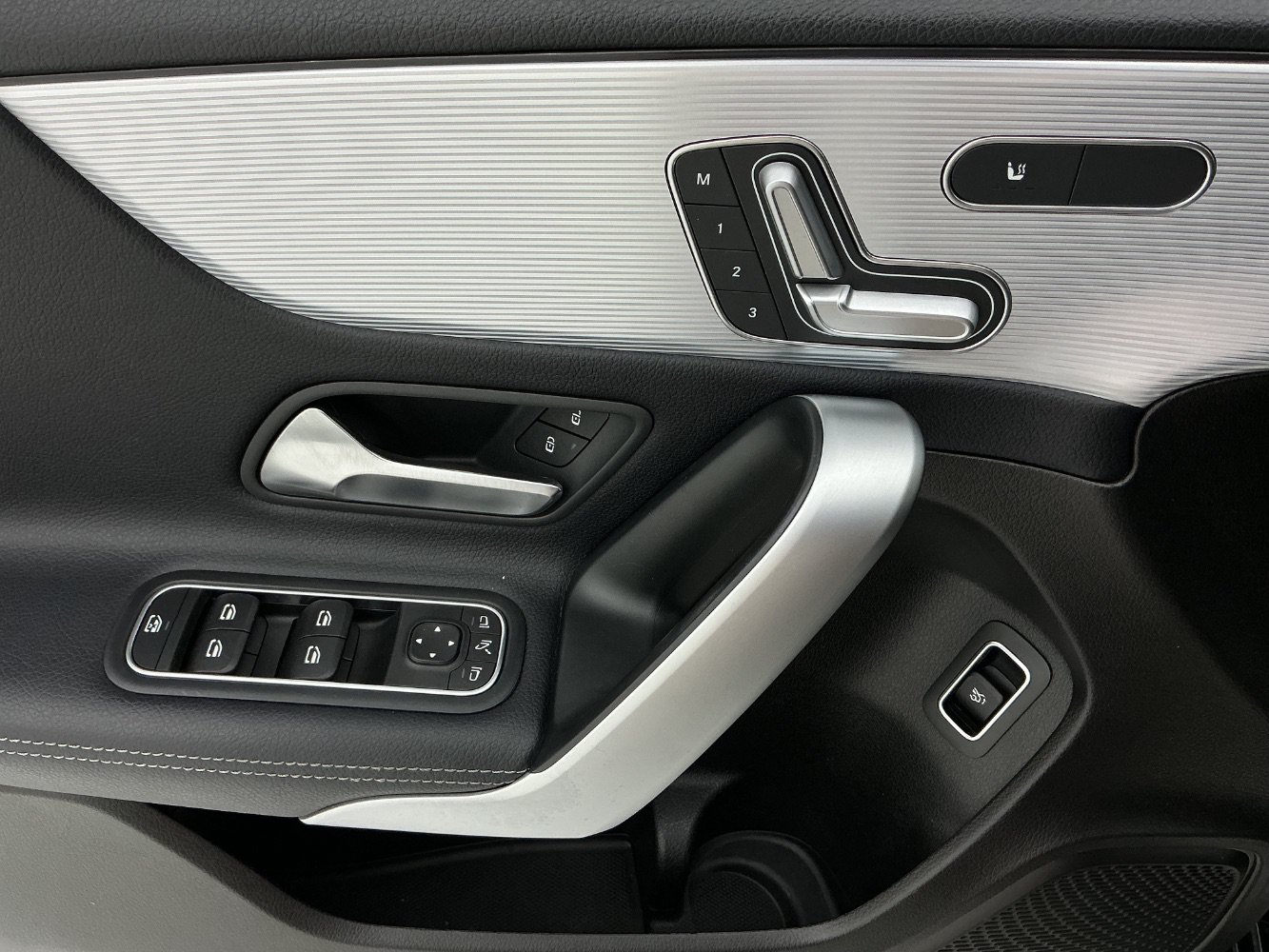 Used 2020 Mercedes-Benz A 220 4MATIC image 37