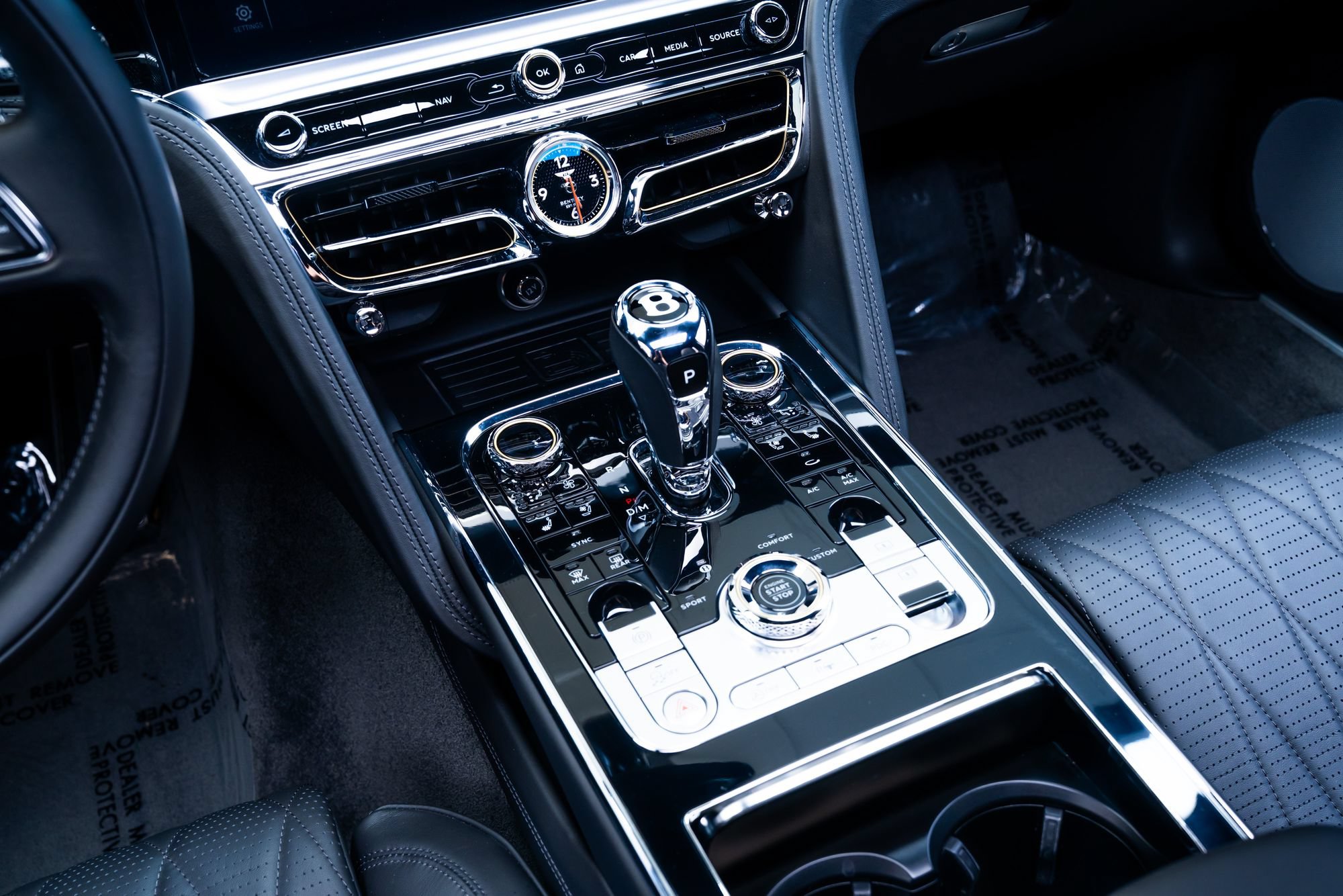 Used 2021 Bentley Flying Spur V8 AWD/4WD image 12