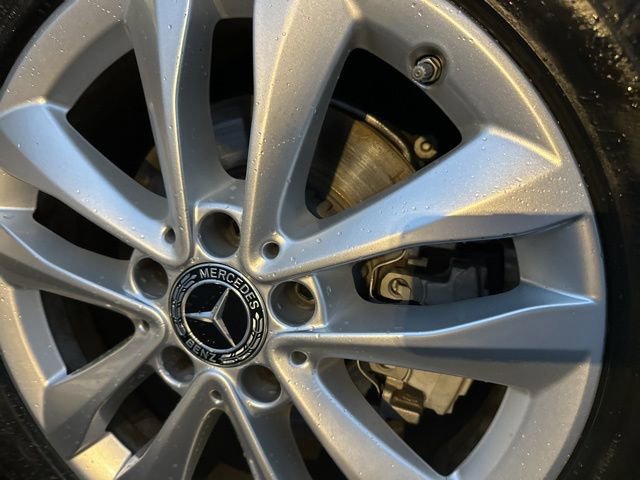 Used 2019 Mercedes-Benz C 300 Sedan image 31